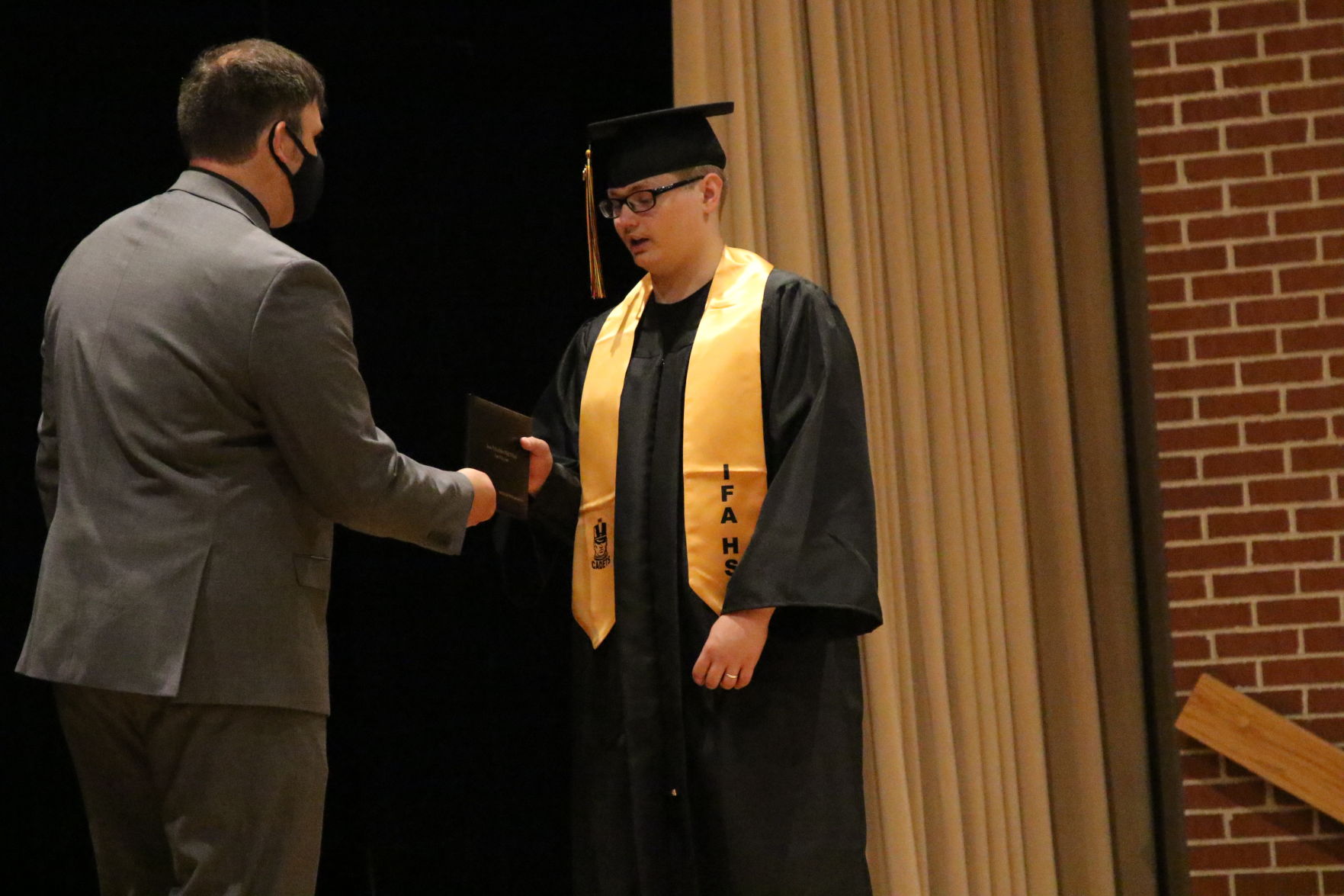 IFA_Grad1796.JPG